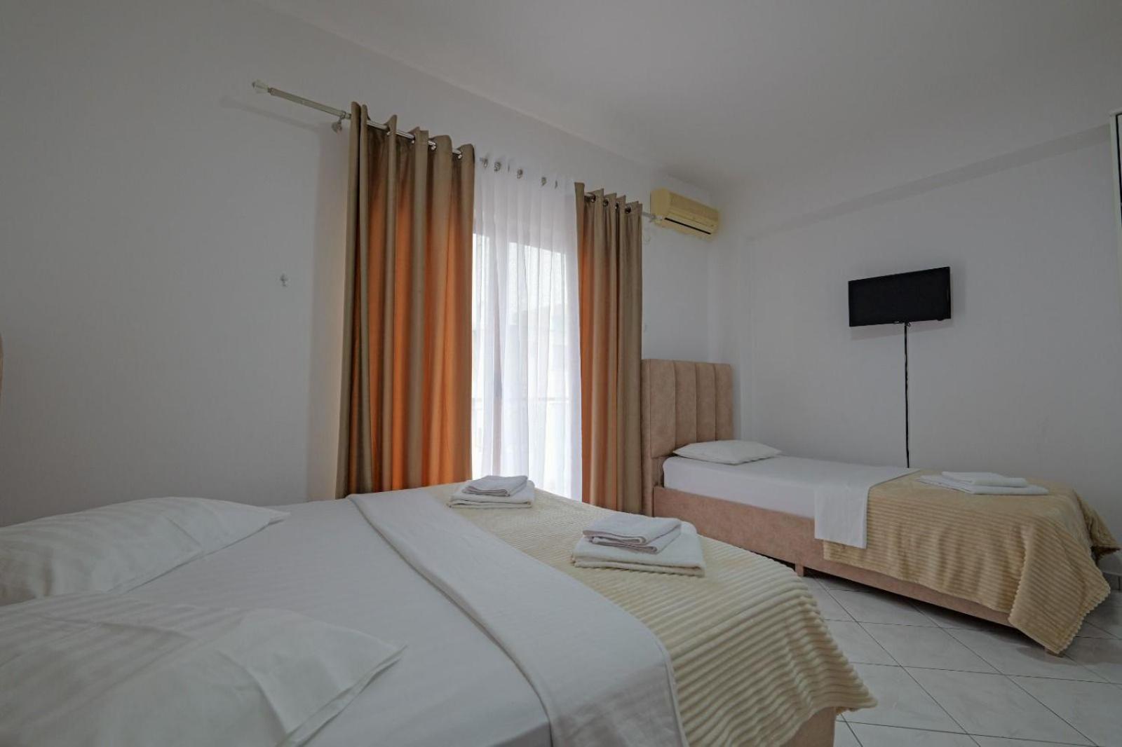 Hotel Eden סרנדה מראה חיצוני תמונה