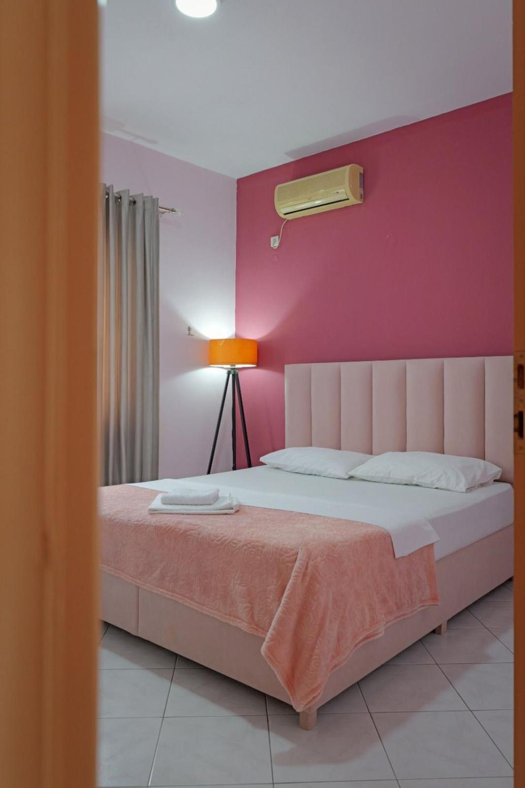 Hotel Eden סרנדה מראה חיצוני תמונה